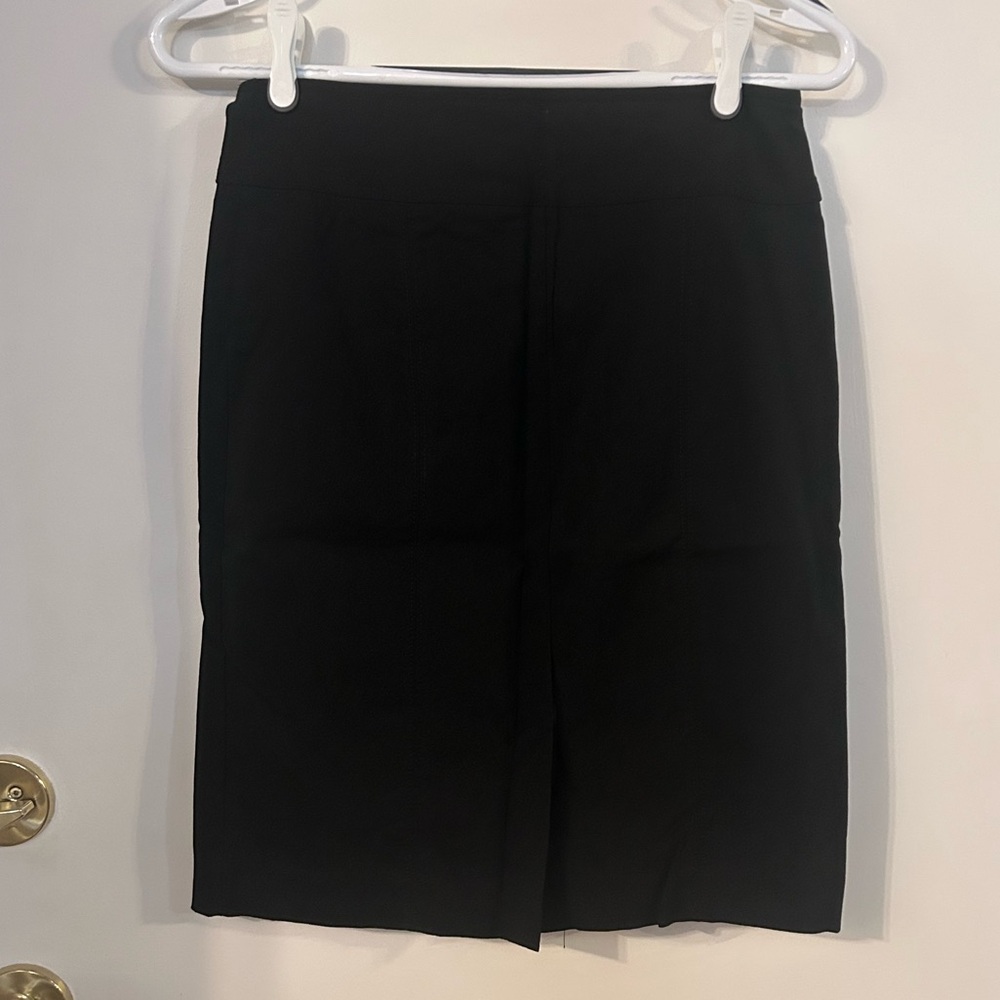Reitmans Black Pencil Skirt with Button Detail size 7 - Picture 2 of 7